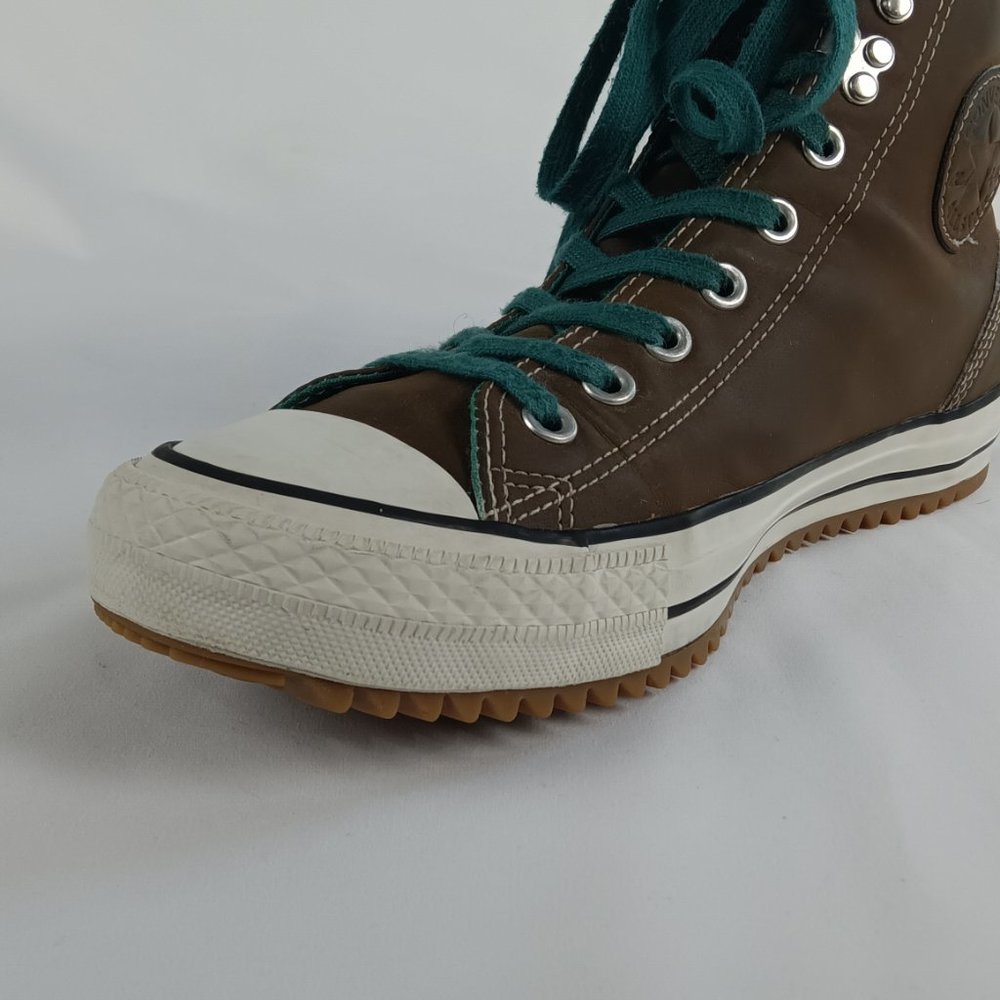 Converse Chuck Taylor High Top Sneakers. - Picture 6 of 12